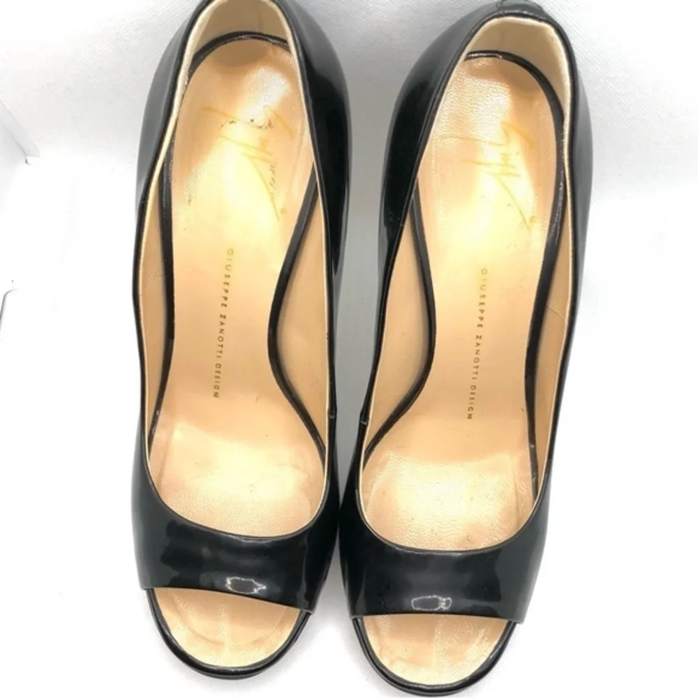 🌺GIUSEPPE ZANOTTI 🌺 Patent black patent cork Platforms pumps US 8.5